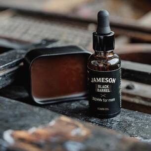 🇬🇧 ENG below 

◼️ - Już niedługo Black barrel @jamesonwhiskey X ZEW 🤫

Podekscytowani? 😎
——

@jamesonwhiskey X ZEW Black Barrel coming soon 🤫

Are You excited?😎

#beardbalm #beardoil #zewformen #naturalcosmetics #naturalingredients #zewformen #barber #barbershop #jameson #whiskey #mancare #beardstyles #newproduct #teaser #freshandclean #productphotoshoot #blackbarrel